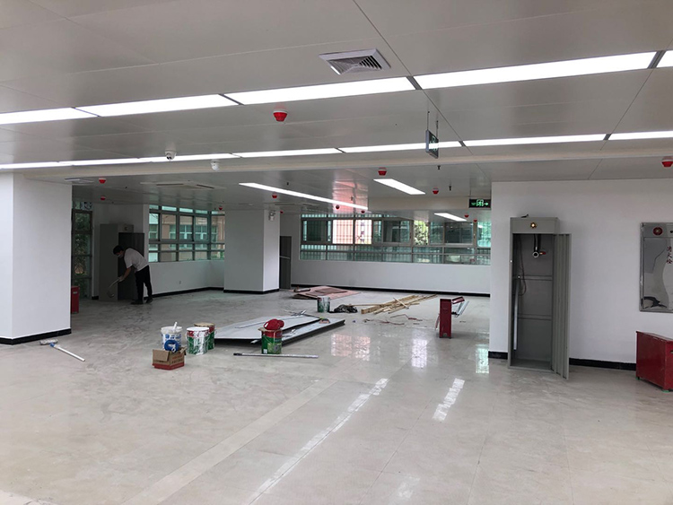 消防灭火器安装现场