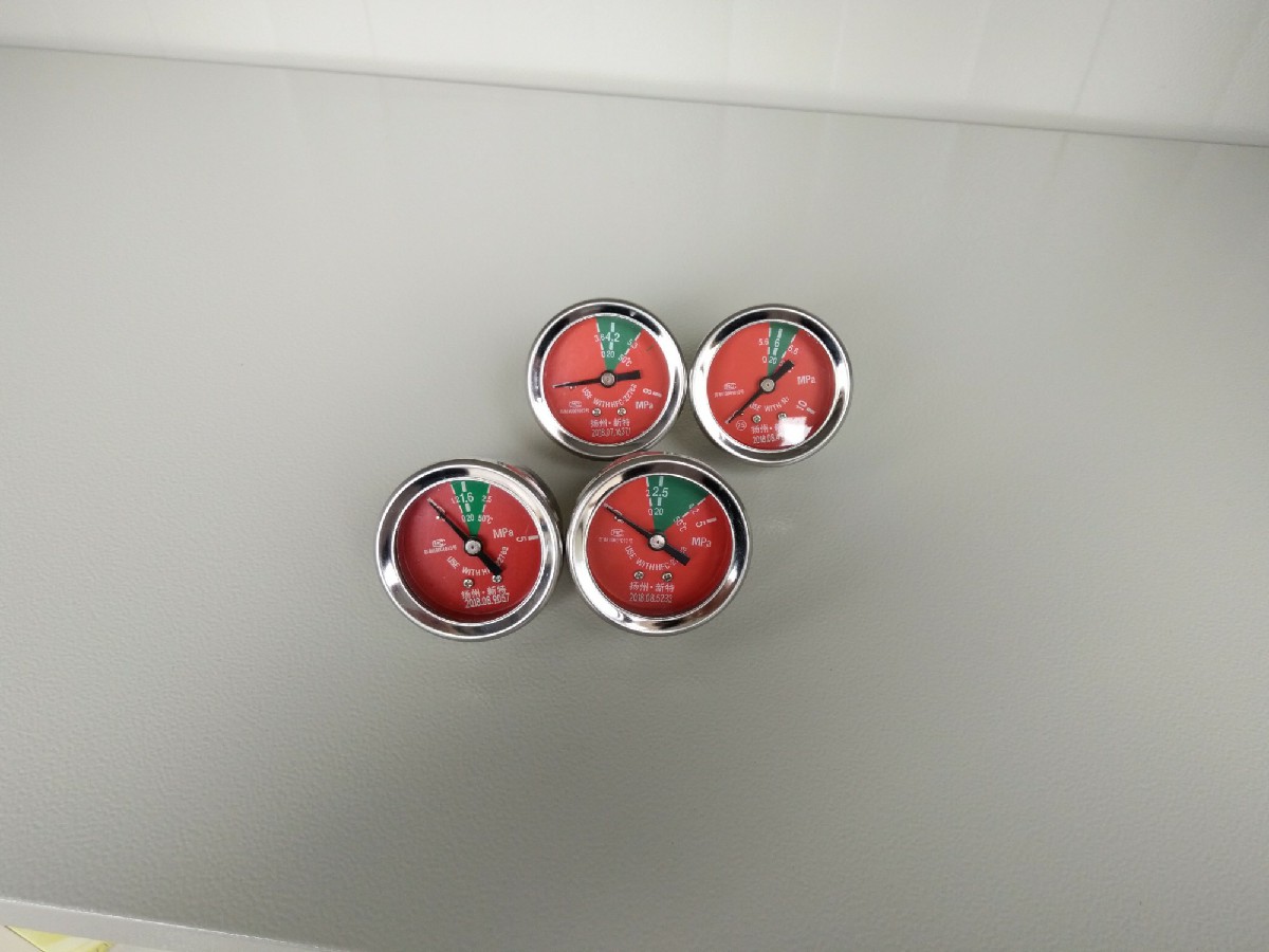 Pressure gauge